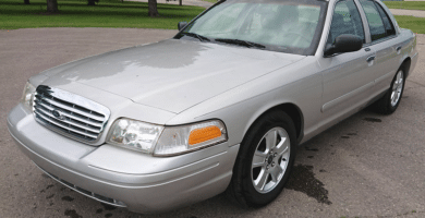 Descargar Manual Ford Crown Victoria 2008 de Usuario