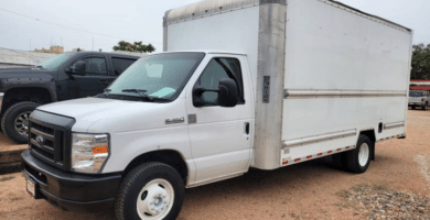 Descargar Manual Ford E-350 2018 de Usuario