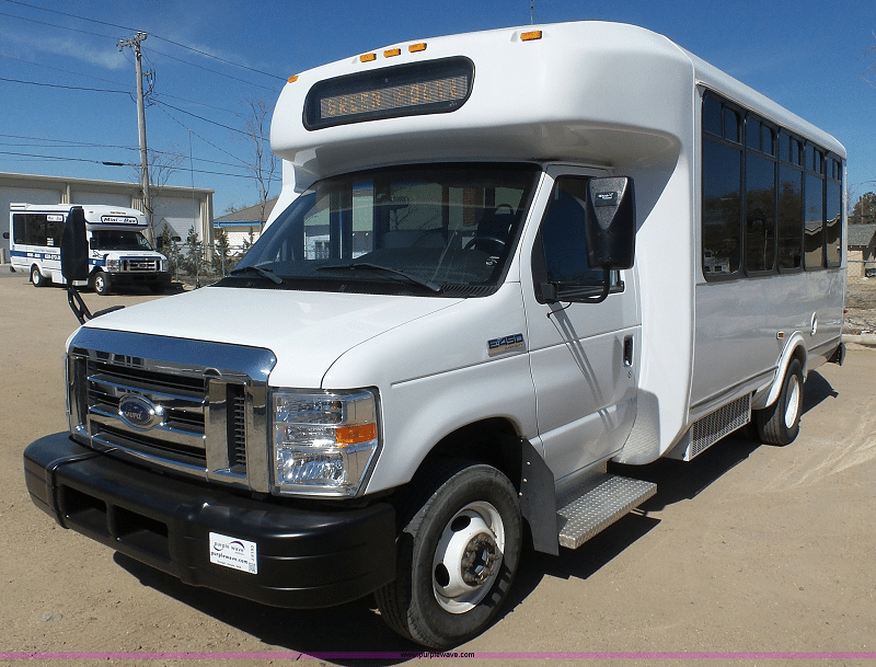 Descargar Manual Ford E-450 2010 de Usuario