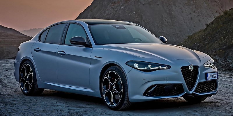 Manual Alfa Romeo Giulia MCA 2023 de Usuario