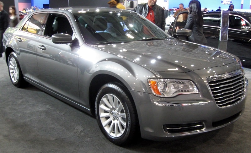 Descargar Manual Chrysler 300 2011 de Usuario