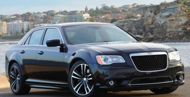 Descargar Manual Chrysler 300 2013 de Usuario