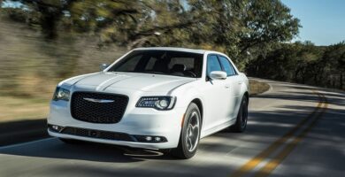 Descargar Manual Chrysler 300 2016 de Usuario