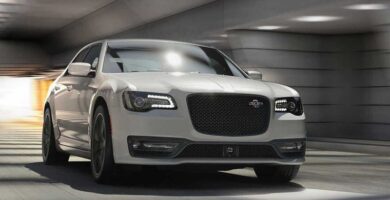 Descargar Manual Chrysler 300 2022 de Usuario