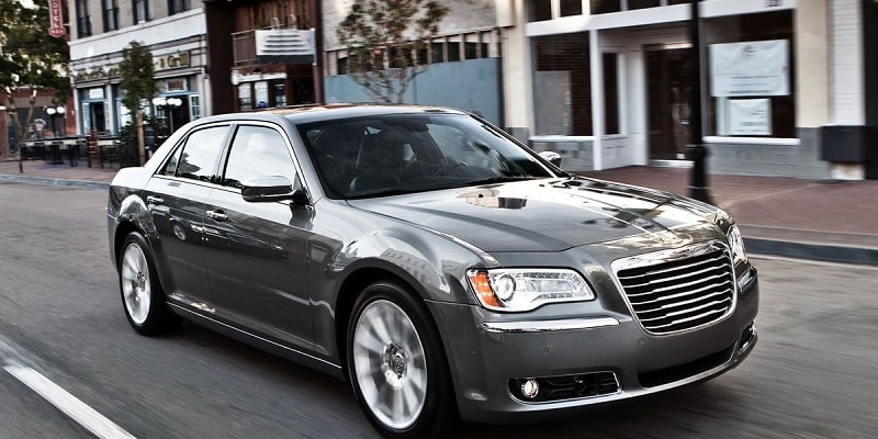 Descargar Manual Chrysler 300C 2011 de Usuario