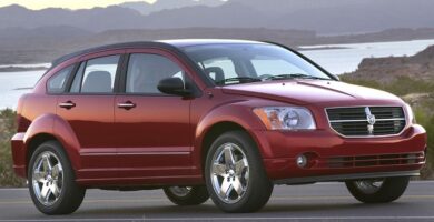 Descargar Manual Dodge Caliber 2006 de Usuario