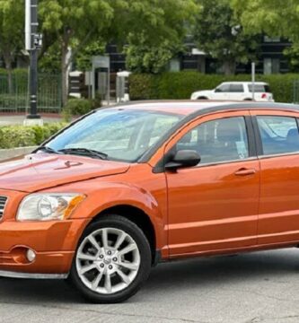 Descargar Manual Dodge Caliber 2012 de Usuario