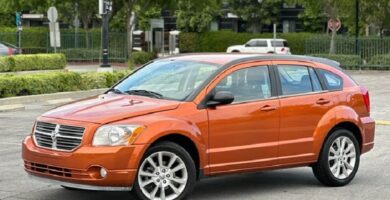 Descargar Manual Dodge Caliber 2012 de Usuario