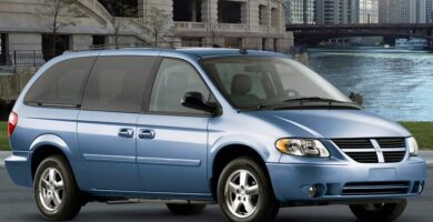 Descargar Manual Dodge Caravan 2007 de Usuario