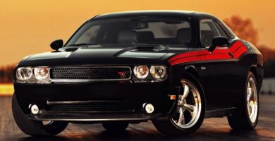 Descargar Manual Dodge Challenger 2012 de Usuario