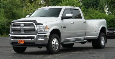 Descargar Manual RAM 3500 2011 de Usuario