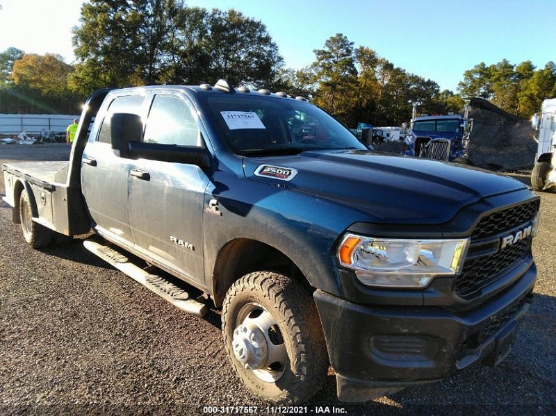 Descargar Manual RAM 3500 Chassis Cab 2020 de Usuario