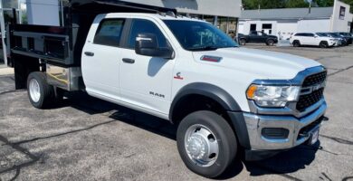 Descargar Manual RAM 4500 Chassis Cab 2023 de Usuario