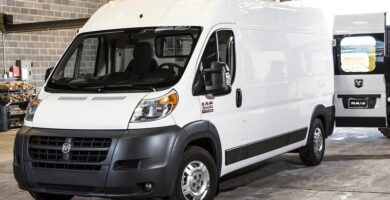 Descargar Manual RAM Cargo Van 2014 de Usuario