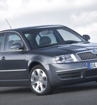 Descargar Manual Skoda Superb 2006 de Usuario