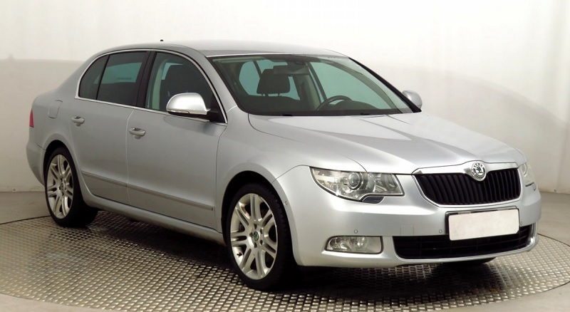 Descargar Manual Skoda Superb 2012 de Usuario