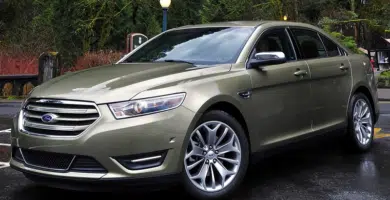 Descargar Manual Ford Taurus 2015 de Usuario