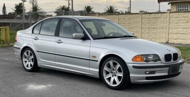 Descargar Manual de Propietario BMW 325i 2001 PDF gratis