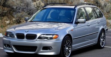 Descargar Manual de Propietario BMW 325xi 2003 PDF gratis