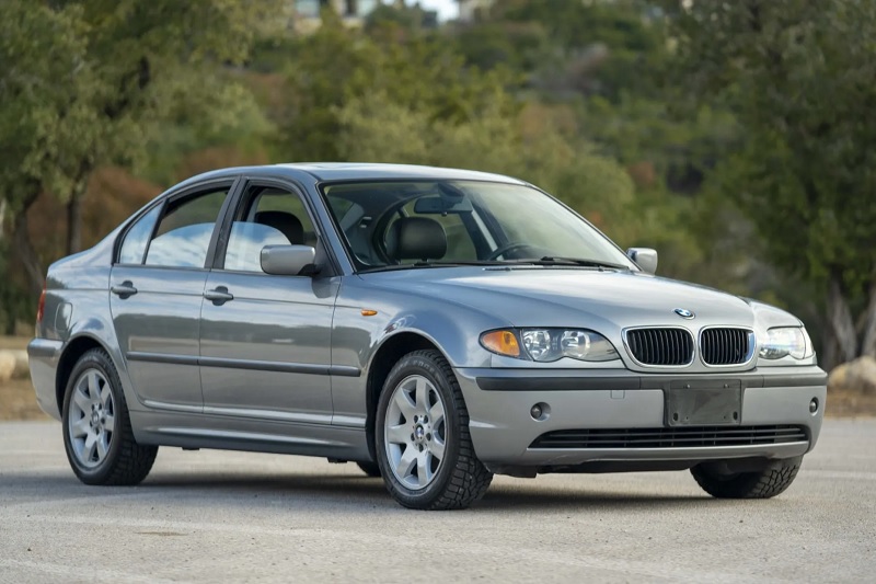 Descargar Manual de Propietario BMW 325xi 2005 PDF gratis