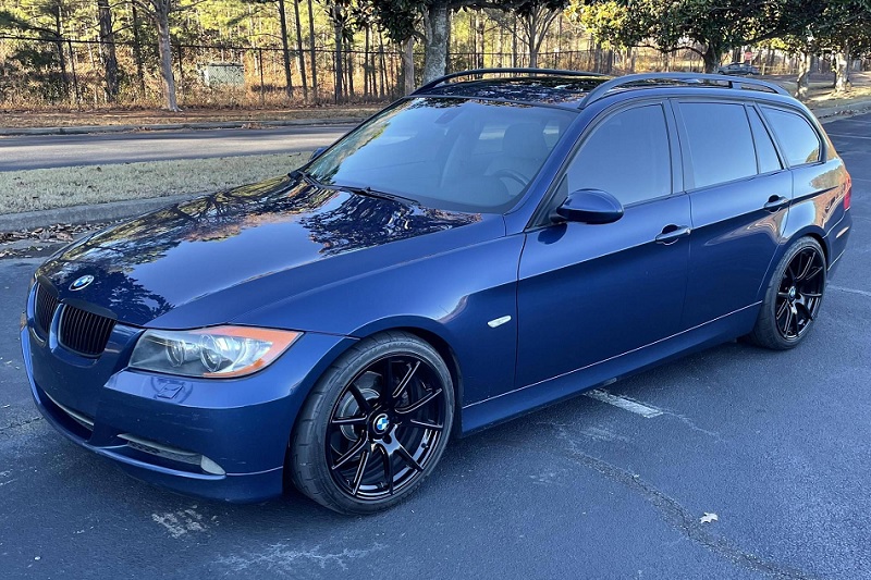 Descargar Manual de Propietario BMW 325xi Sports 2006 PDF gratis