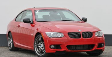 Descargar Manual de Propietario BMW 335is Coupe 2011 PDF gratis