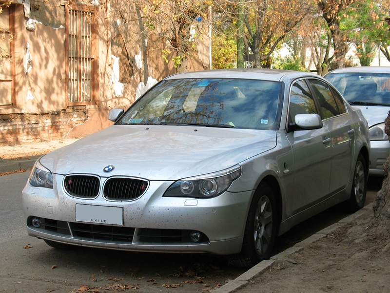 Descargar Manual de Propietario BMW 525i 2005 PDF gratis