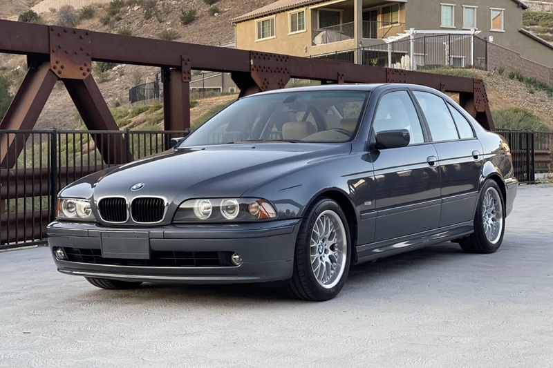 Descargar Manual de Propietario BMW 530i 2001 PDF gratis