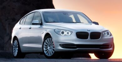 Descargar Manual de Propietario BMW 535i 2010 PDF gratis