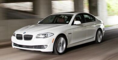 Descargar Manual de Propietario BMW 535i Sedan 2012 PDF gratis