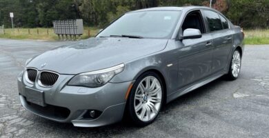 Descargar Manual de Propietario BMW 550i Sedan 2011 PDF gratis