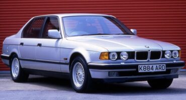 Descargar Manual de Propietario BMW 7 Series E32 1988 PDF gratis
