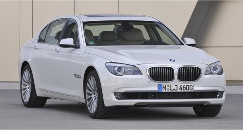 Descargar Manual de Propietario BMW 740Li Sedan 2012 PDF gratis