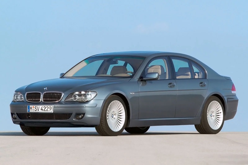 Descargar Manual de Propietario BMW 750Li Sedan 2007 PDF gratis