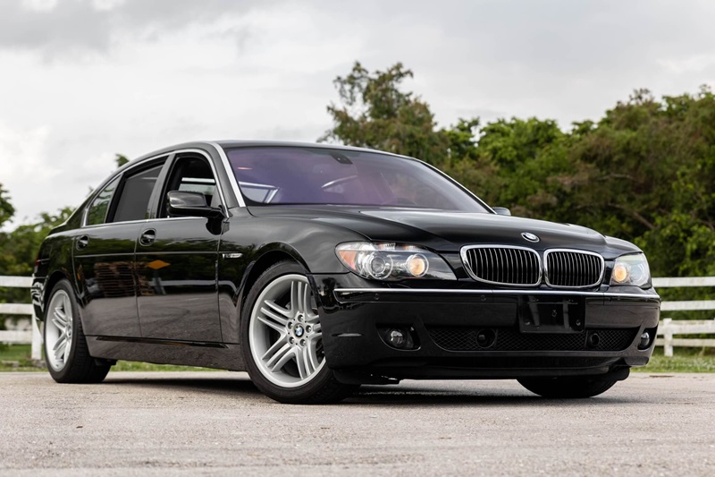 Descargar Manual de Propietario BMW 760Li Sedan 2007 PDF gratis