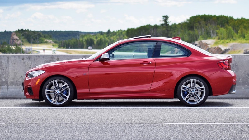 Descargar Manual de Propietario BMW M235i Coupe 2015 PDF gratis