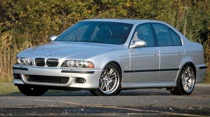 Descargar Manual de Propietario BMW M5 Sedan 2003 PDF gratis