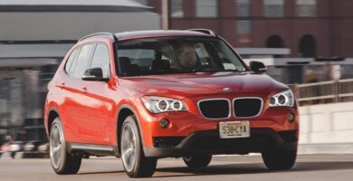 Descargar Manual de Propietario BMW X1 xDrive35i 2015 PDF gratis