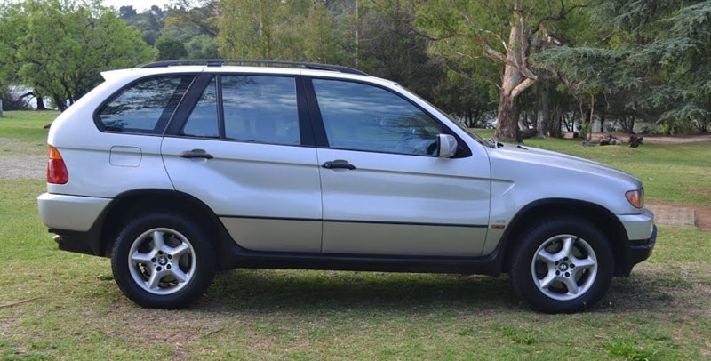 Descargar Manual de Propietario BMW X5 3.0i 2001 PDF gratis