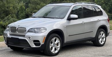 Descargar Manual de Propietario BMW X5 xDrive50i 2011 PDF gratis