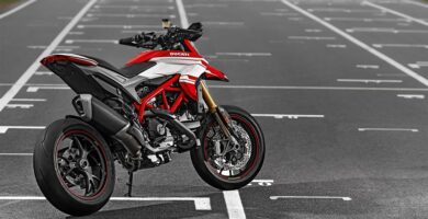 Descargar el Manual de Propietario Moto DUCATI Hypermotard 939 PDF gratis