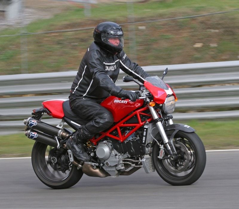 Descargar el Manual de Propietario Moto DUCATI Monster S4R PDF gratis